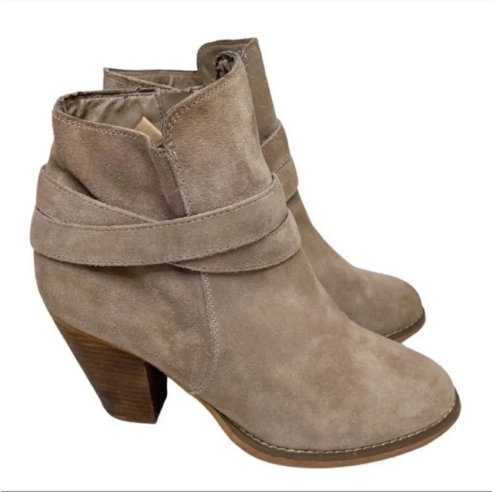 SOLE SOCIETY Rumi Taupe Suede Leather Booties size 8 - Picture 3 of 13